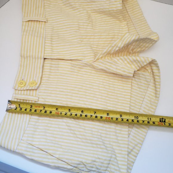 Women’s Banana Republic Shorts - Picture 6 of 7